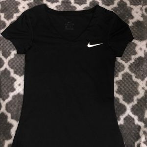 Teen Nike Workout Shirt ( workout material )